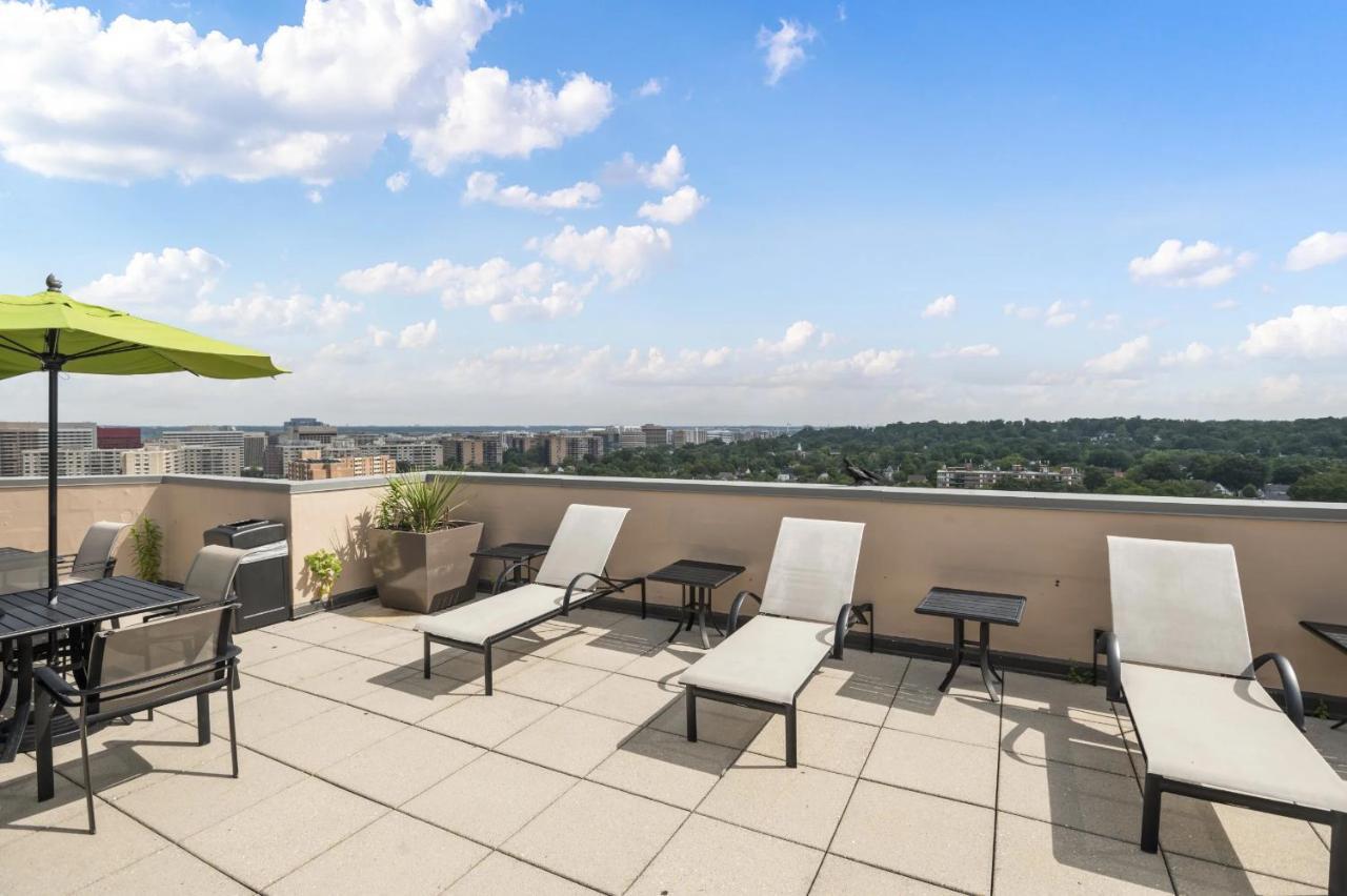 Modern & Charming Apt With Rooftop @Pentagon City Arlington Exterior photo
